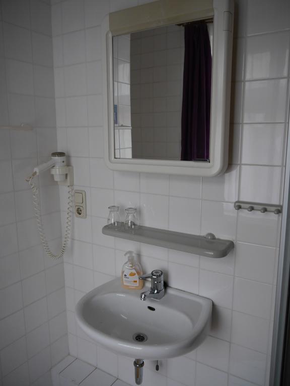 Hotel Zur Sonne Cottbus Quarto foto