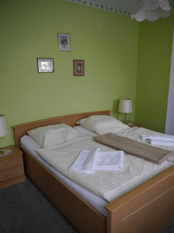 Hotel Zur Sonne Cottbus Quarto foto